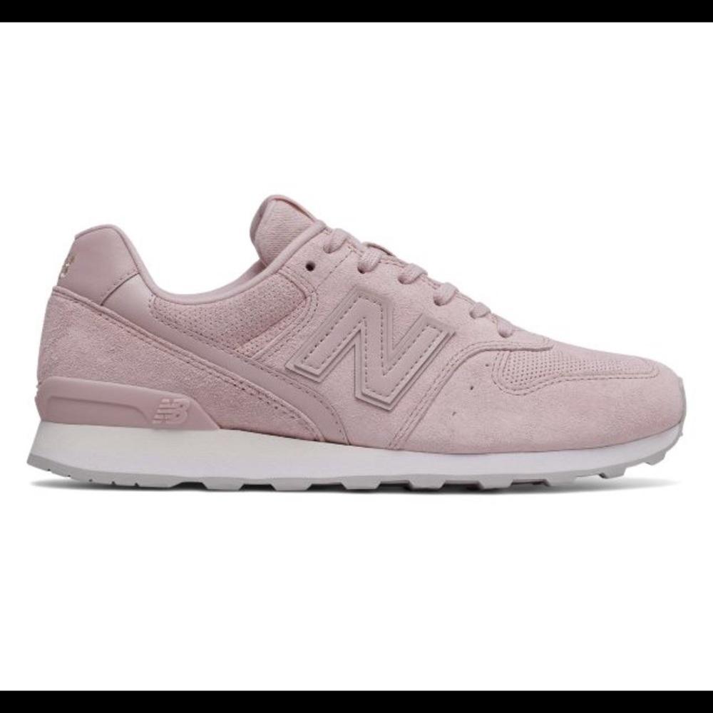 Reflective/ Pink Suede New Balance 696